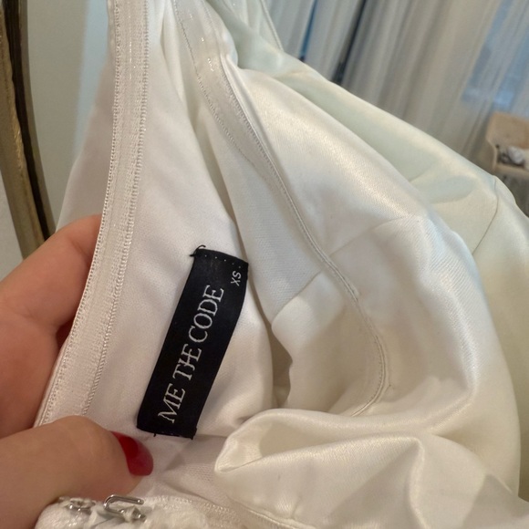 Elegant One-Shoulder Formal Gown NWOT - Picture 5 of 7